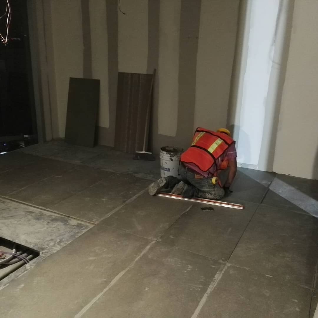 ProtocoloIA's tweet photo. Reanudamos actividades cuidándonos entre todos.

Porque tenemos que continuar... Avance de Obra | Torre Mapfre | Young Living | Equipo PIA
06/2020
#PIA #protocoloia #arquitectura #ingeniería #proyectoarquitectonico #diseñoarquitectonico #remodelaciones #construcción #archidesign https://t.co/RmuMXUgsN6