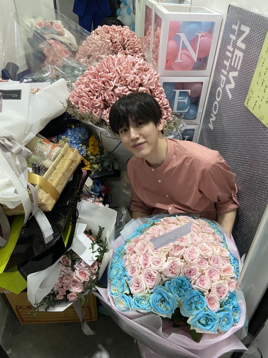new_thitipoom's tweet photo. ขอบคุณนะครับทุกคนที่ส่งพลังมาให้
#myballganggi #GlobalLiveFMxTayNew https://t.co/UJbArL5uK2