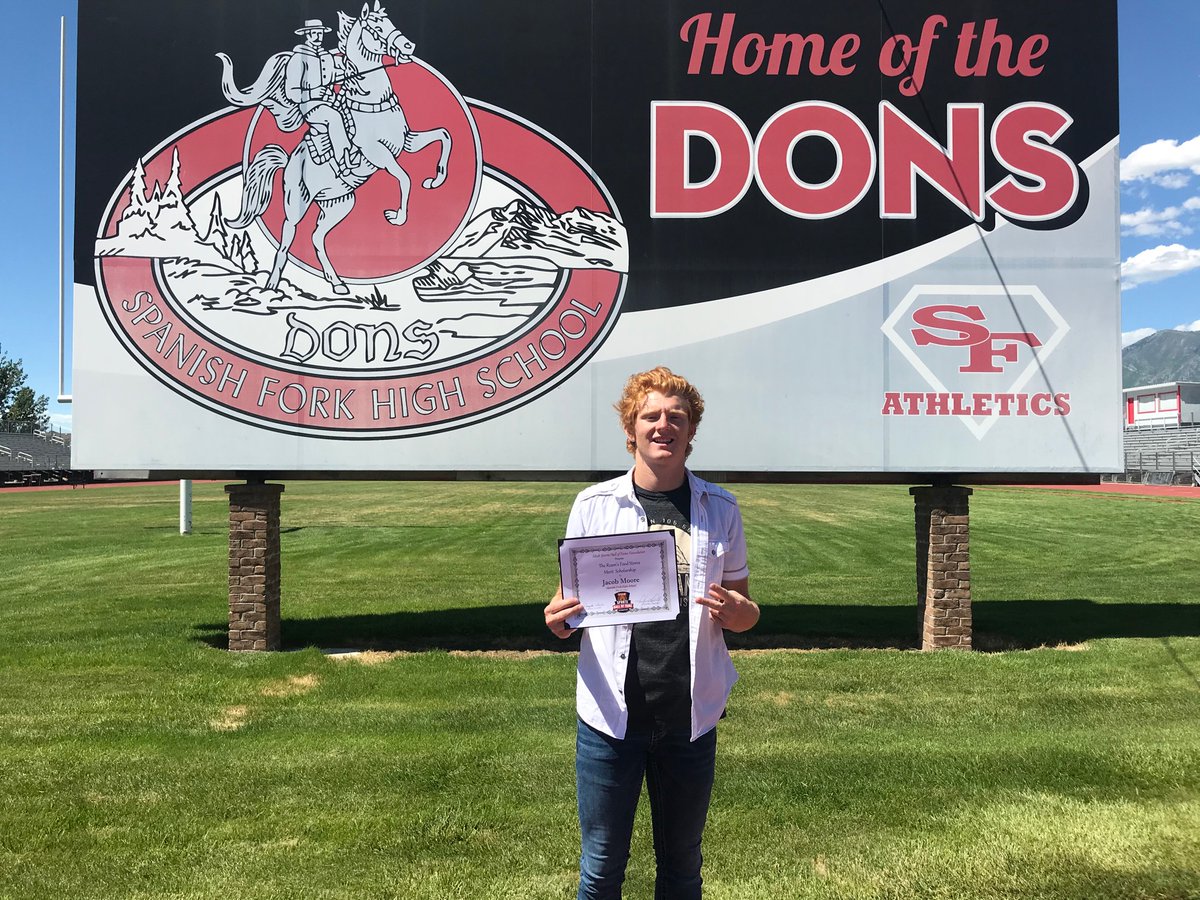 Congrats Jacob Moore, 2020 Utah Sports Hall of Fame Foundation Reams Scholarship recipient. His name is permanently displayed at the HS Hall of Fame. 

Outstanding service and excellence on the field are what qualifies recipients. Jacob has both in spades and is deserving. 🏆🥇💯