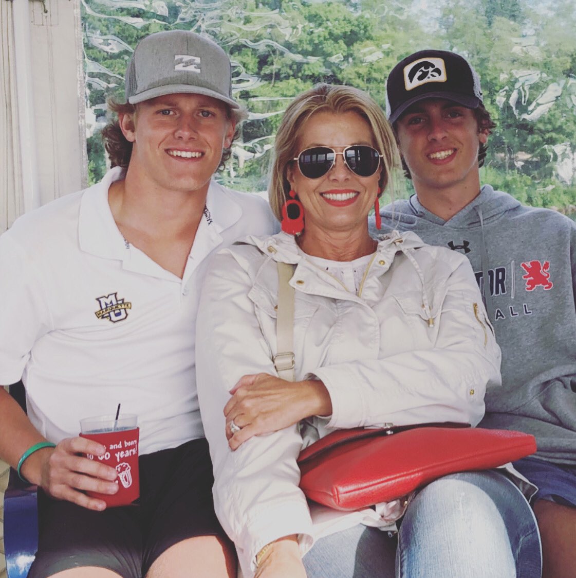 Kristin Redlinger DeJohn tweet media