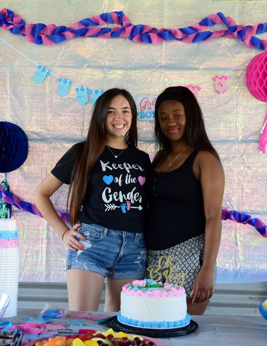 whitney_blaire's tweet photo. Secret is out.. ITS A GIRL! https://t.co/RMjzzPQlqH