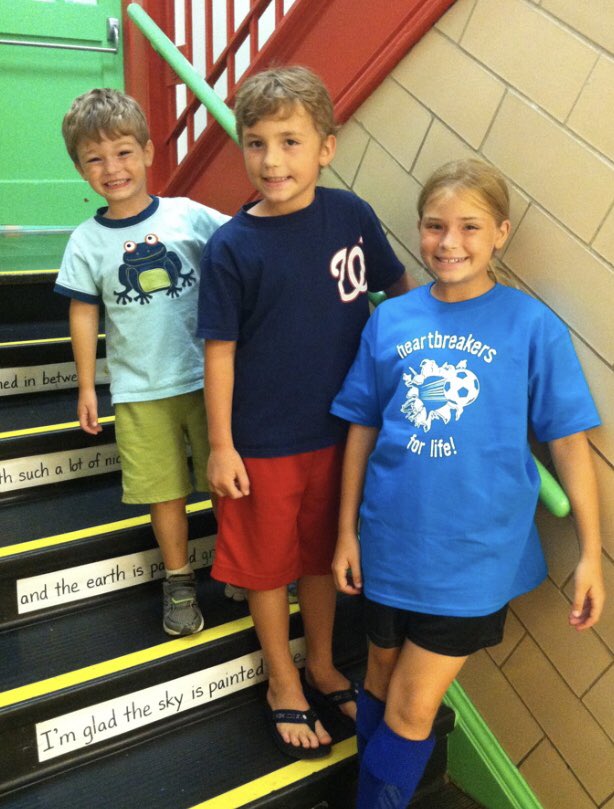 LBSmialowicz's tweet photo. Smialowicz family out! after 11 awesome years at @BarrettAPS thanks to all the great teachers and for all the special memories!! @TheresaBratt @Redding_APS @SohrAPS @APSVirginia #kwbpride https://t.co/2kD1JoRXUx