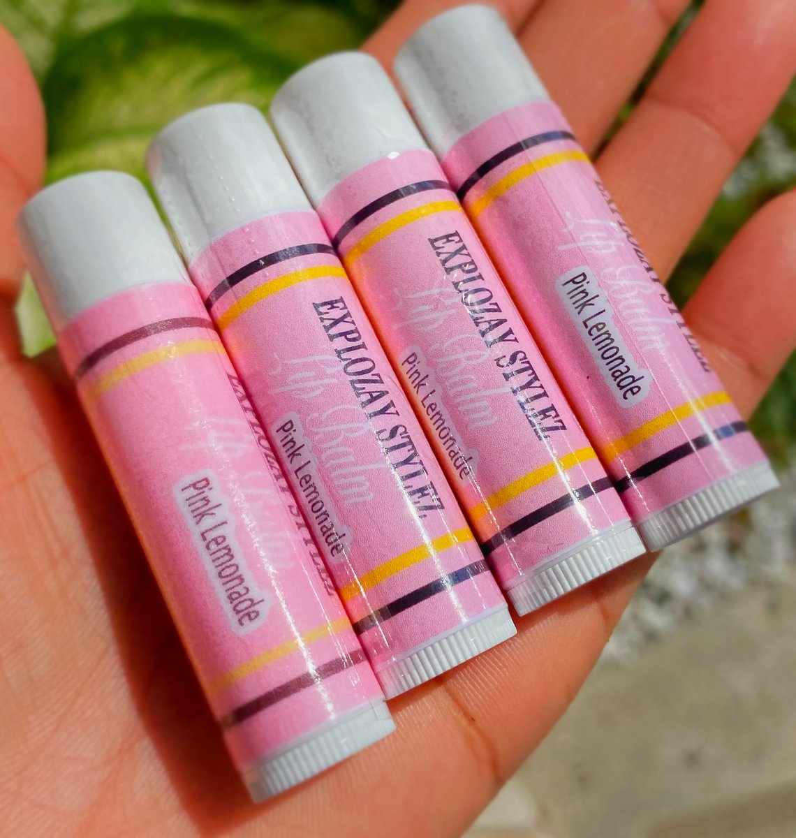 sabrinacaydiary's tweet image. Hey, it’s cost $0 to retweet this post. It will be greatly appreciated if you can help me spread my business around❤️ Check out my business page on ig. It’s called ExplozayStylez 💕 Thank you in advance. 😌#SupportBlackBusiness #SmallBusiness