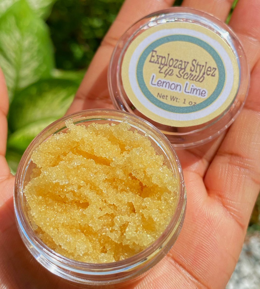 sabrinacaydiary's tweet image. Hey, it’s cost $0 to retweet this post. It will be greatly appreciated if you can help me spread my business around❤️ Check out my business page on ig. It’s called ExplozayStylez 💕 Thank you in advance. 😌#SupportBlackBusiness #SmallBusiness