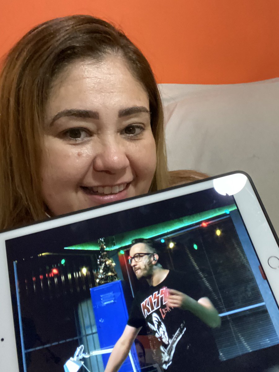 Aquí conociendo a Sam... una delicia!!!! <a href="/ChumelTorres/">Chumel Torres</a> @agotadosmx #TodosSomosSam