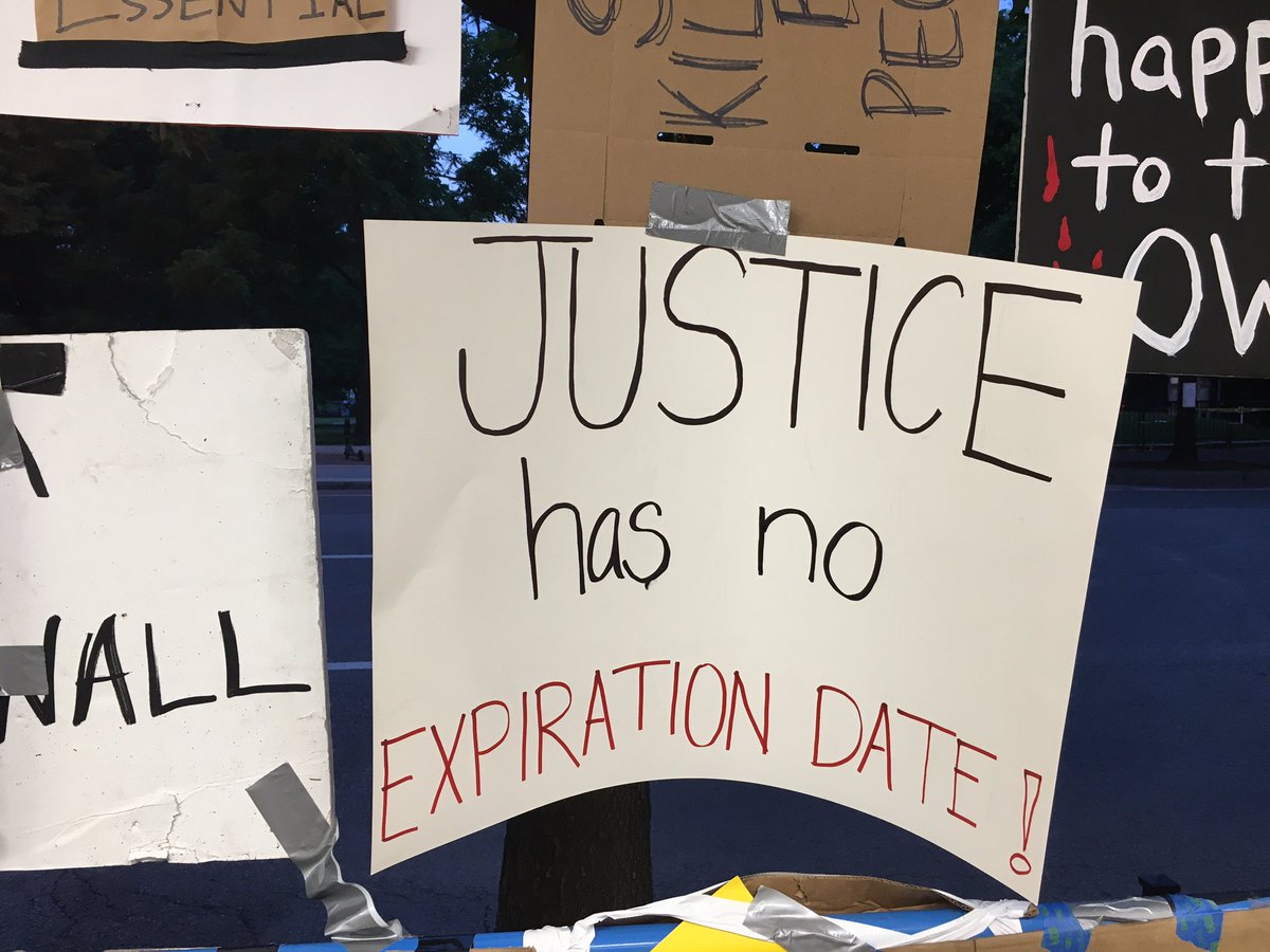 KremlinAnnex's tweet image. #BLMDC #KremlinAnnex ✌️