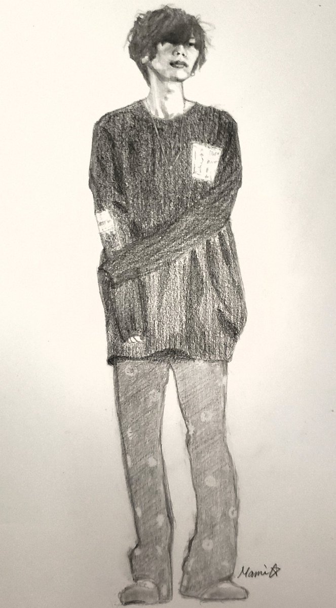 Uzivatel マミキキ Na Twitteru しつこい けどリベンジ 全身 足もとまで を描く 米津玄師 鉛筆画 Placebo Straysheep 必然的に小さくなる顔は描きにくい なぜか服の色がグラデーション