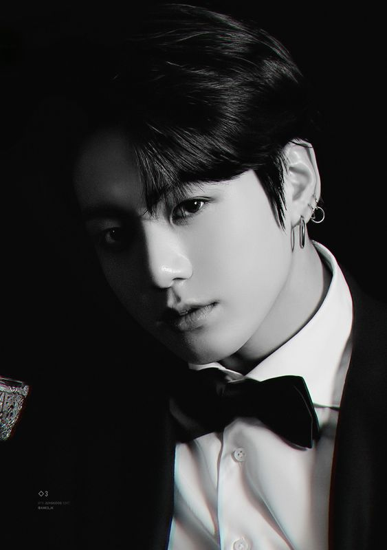 Jungkook - Black and White(Help!!! )