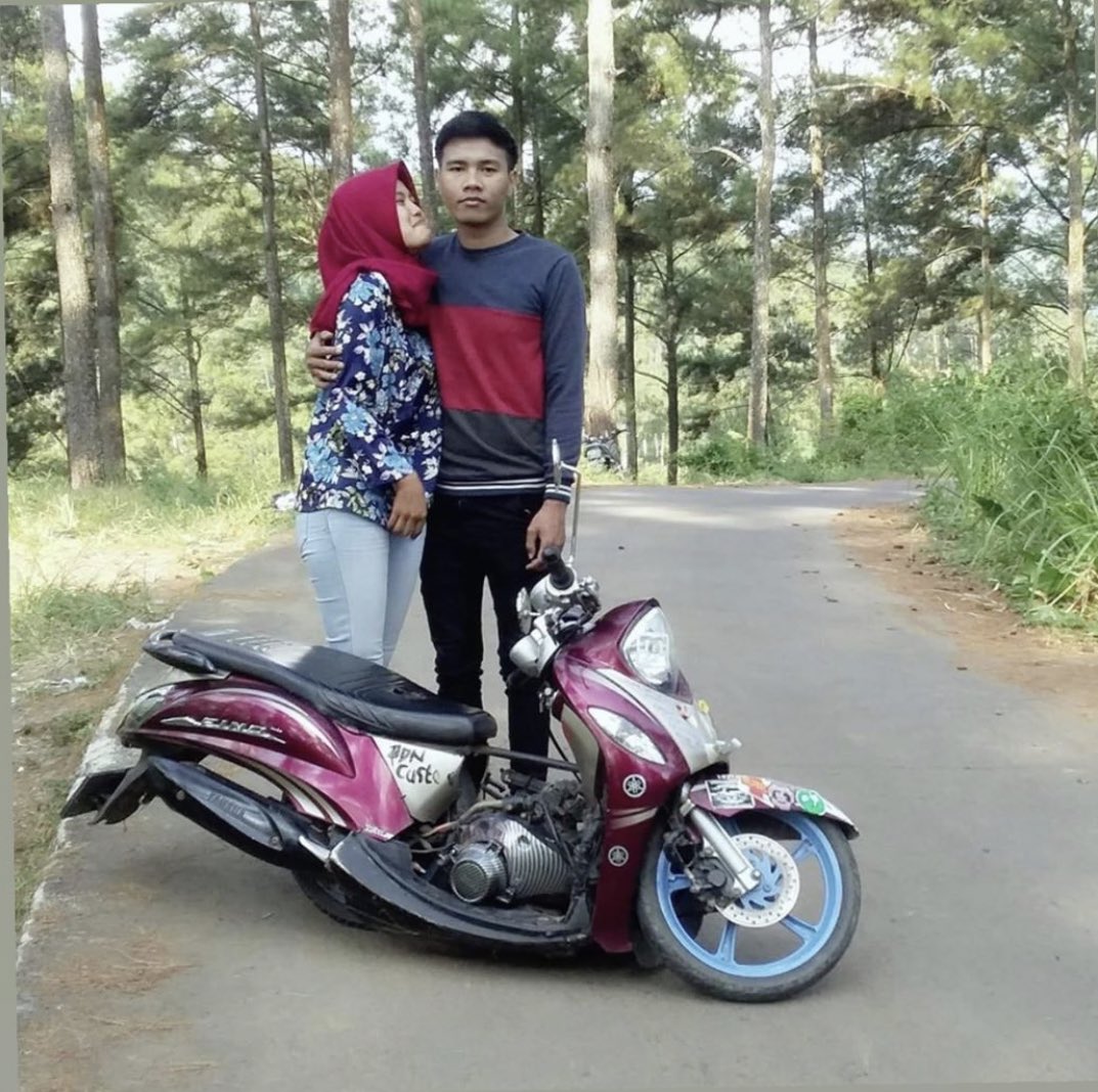 Valentino Rossi dan Yamaha Victory Racing Team menangis melihat ini ..