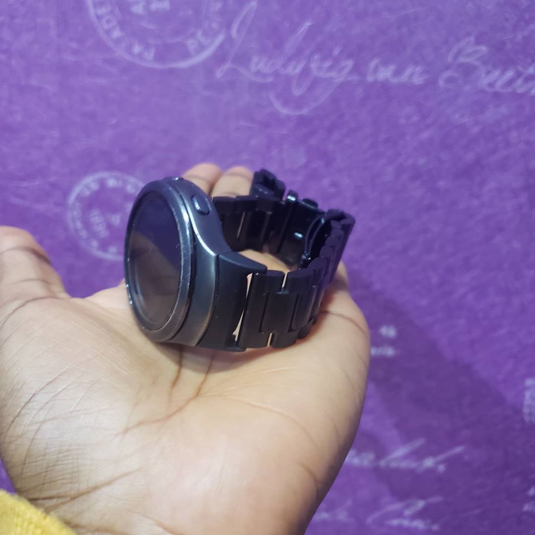 trafficbutter's tweet photo. #neatlyused Samsung Galxy Gear S2 40mm Available #fastestfingers 🔖💥 #OnlyOneinstock 🔥🔥
See more => https://t.co/UkuqI2HtWg
To order, call or whatsapp 08120654721 or DM @gadgetfreakzng https://t.co/SAC8Ze3ibZ