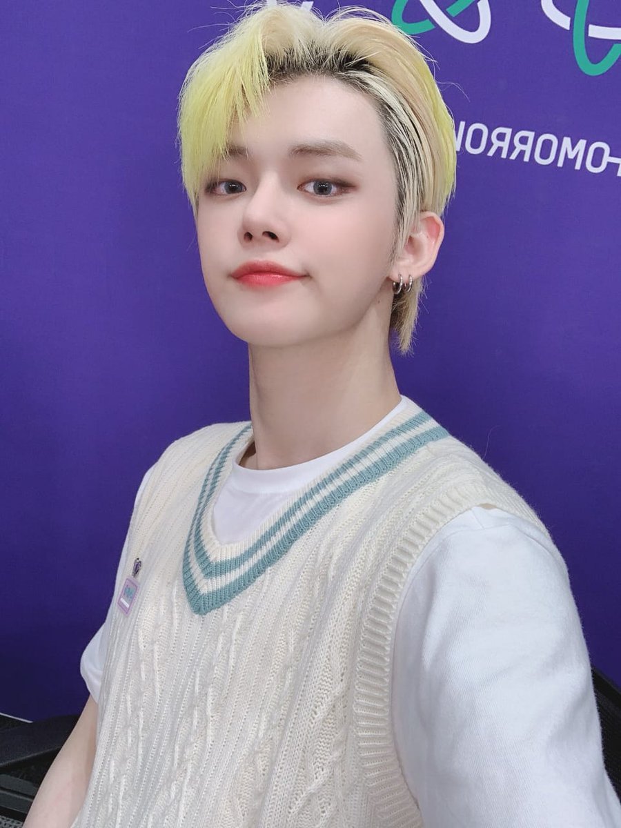 basicwint's tweet photo. Nih pap nenen.

Emosi nenan nenen mele kalian https://t.co/vsgzdX5eGq