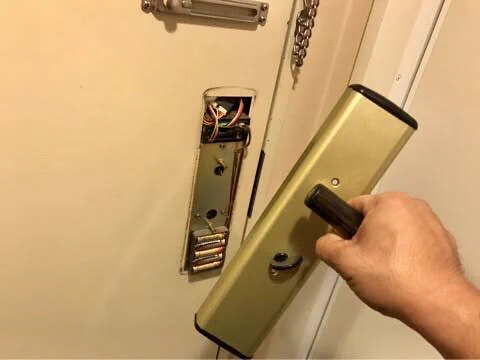 プロレスラー棚橋弘至さん、力が強すぎて色々壊してしまうwww