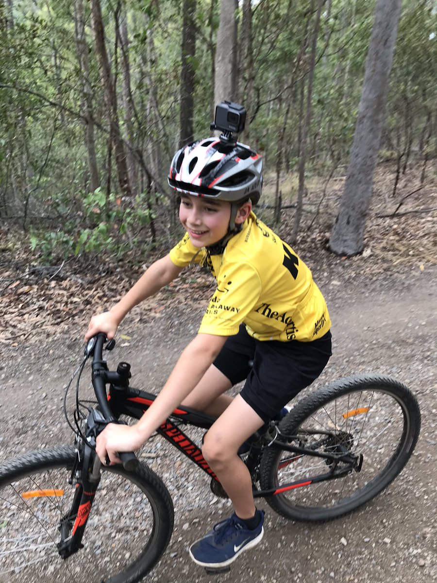 AntoBeck's tweet photo. I’m #wrecked but not as much as the 10 year old boy! #stillgot it #Ian specialised #mountainbiking #cootha #rainstorm https://t.co/KGuiJ3QUTr