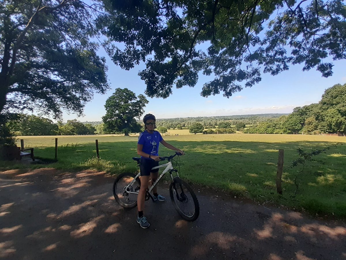 hoes_sam's tweet photo. Managed to leave Essex this morning......but that was not the plan!! We did 25 miles in the sunshine to finish week 2 @3030Essex https://t.co/OfpM7ONGfb