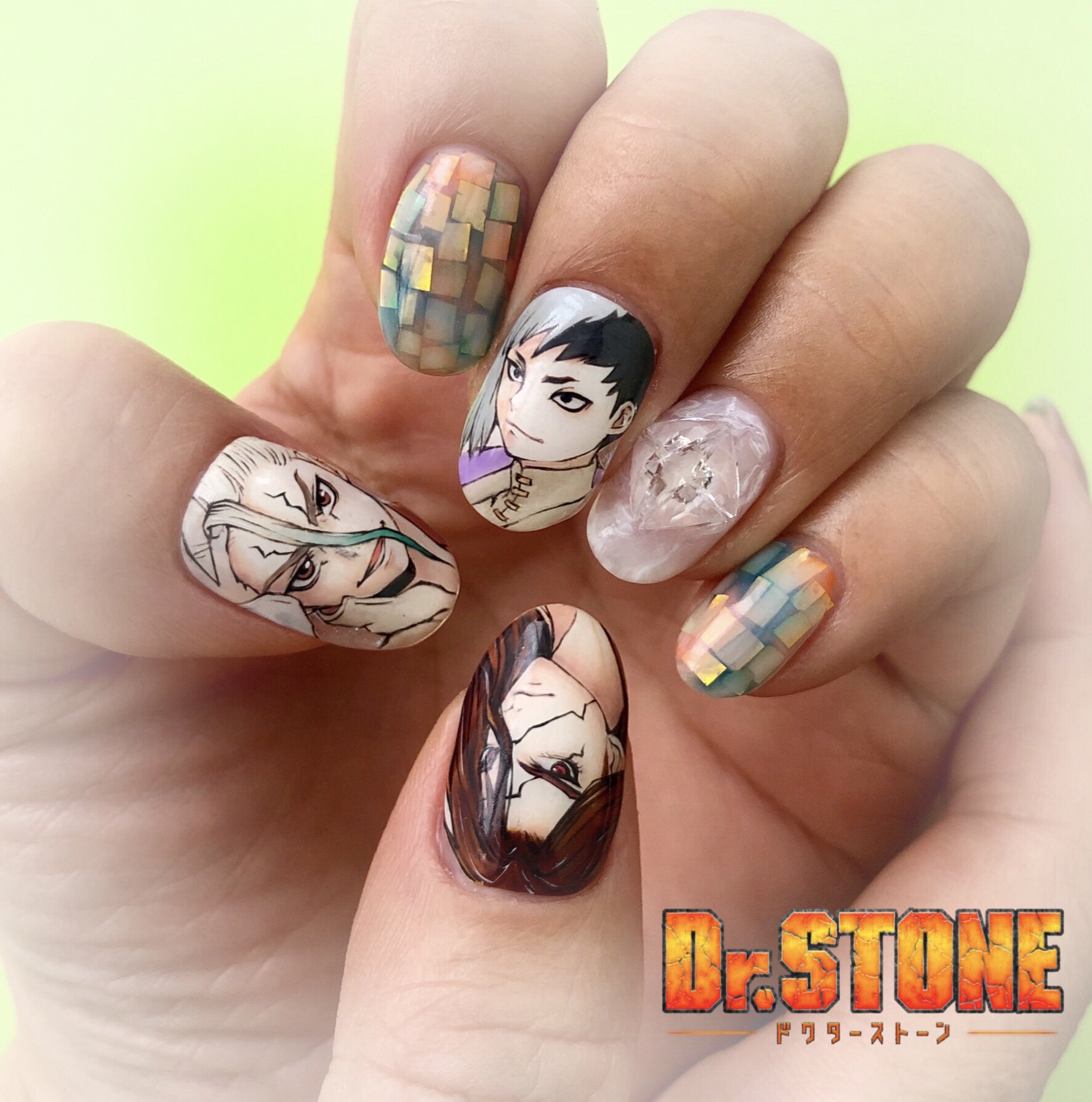 ともぴー Twitterren ドクターストーン ドスクトネイル 痛ネイル 千空 痛ネイルの神である友人に 大好きなドクストの3人を描いて貰った 銀魂以外を爪にやるの初だわ 笑 千空ちゃん可愛くて好きです 化学の力って凄い