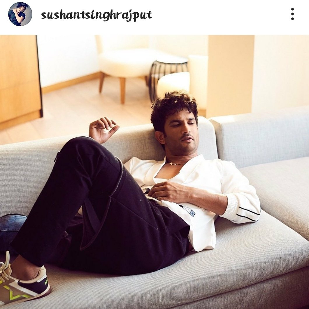 AAmIr__KhANn__'s tweet image. Very sad to here about shushant singh rajput Every problem is having a solution, suicide is not a way to solve the problems bcs u are having your family and frnd who likes u and love u more than u
#youngyouth
#ripshushantsinghrajpoot 
#everyproblemhasasolution
#gonetosoon