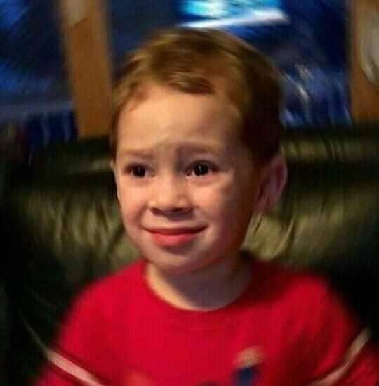 ミ☆ Mark Lee as Gavin “the meme kid” thread