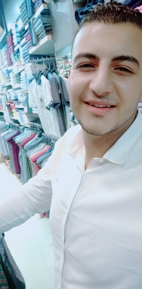 الْجمــآآل مِشْ بالشّّڪلْ ✋ ،,،
الْجَمــآآلْ قلْــبْ طيِّبْ ❤ ^ ^ ... ضحڪــۃ صــآآفيــۃ ☺ ... نفــسْ رأأضيــۃ فــِ ڪلْ وقــتْ. ^ ^ ❤