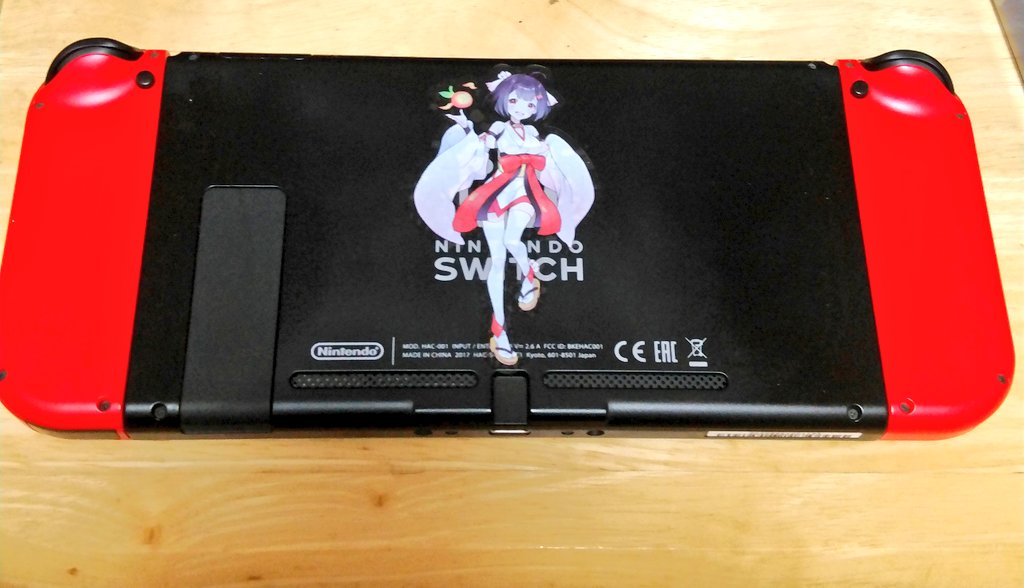 yu1988_1116's tweet image. 届きました
やはりりんこちゃんはめごいなあ
BOOSTのおまけはねぶたくん(仮)でした。
アクキーはswitchのキャリングケースに
シールはswitch本体に貼ったよ
これで旅行先にも連れて行けますね🍎🍏
#津軽りんこ 
#りんこ屋さん