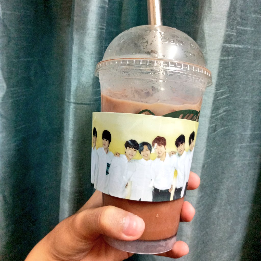 winneggs's tweet photo. It's #ADecadeWithINFINITE celebration day! OT7 forever!!!! Love you, my Romeos, to the infinity and beyond! Thank you @IFNTPHOFFICIAL @BrightcoastA ๐ ((p.s. we're selling lasagna pm is ๐ char not char hahaha)) https://t.co/XsnokcF2R2