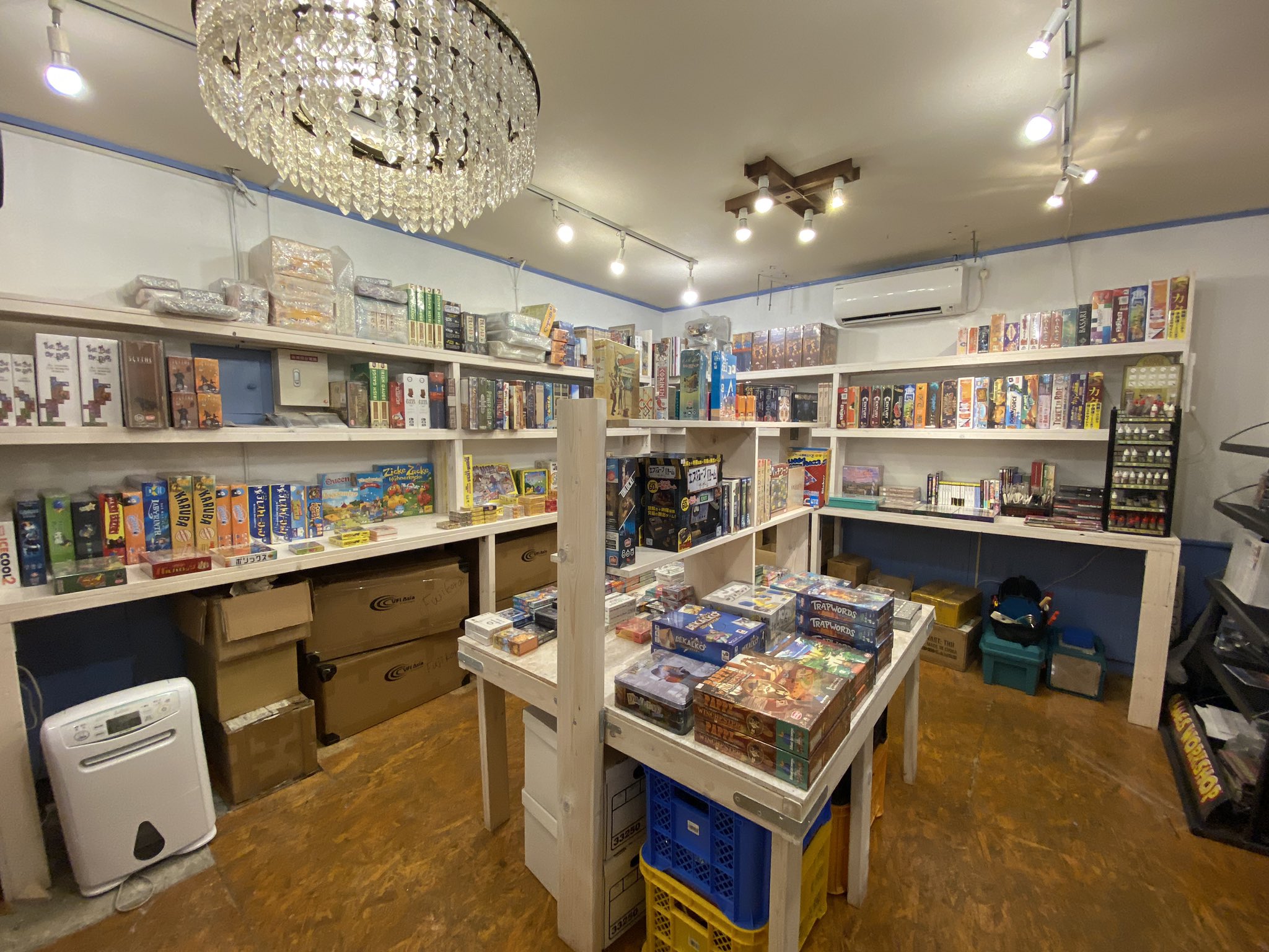 サイコロ堂 那覇 定休日 水木 バズったら宣伝していいと聞いて ということで私普段はサイコロ堂という 沖縄 は那覇でボードゲームショップ兼プレイスペースをやっております みんなあそびにきてね T Co I9zafxlevf Twitter サイコロ堂 那覇 定休日 水木 バズったら宣伝していいと聞いて ということで私普段はサイコロ堂という 沖縄 は那覇でボードゲームショップ兼プレイスペースをやっております みんなあそびにきてね T Co I9zafxlevf Twitter