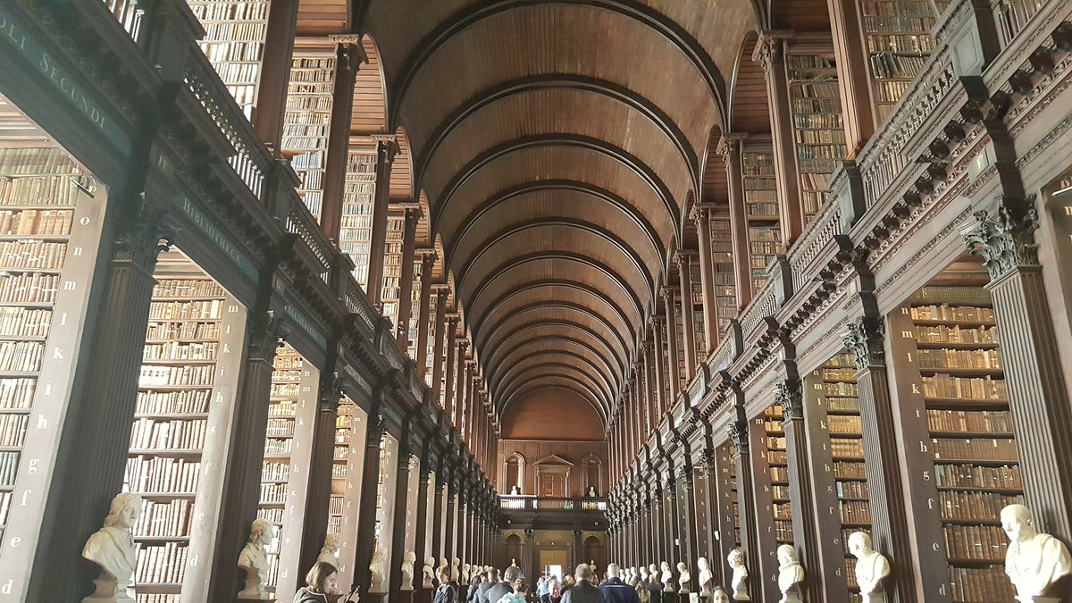 RahhalahExplore's tweet photo. For the bibliophiles among us, here is some #traveling #inspiration!

https://t.co/PnG0MgxRJU https://t.co/eT8eywIggQ