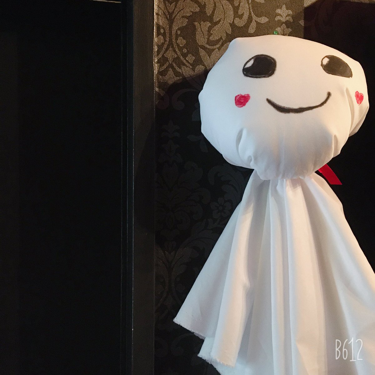 かな ホテルに巨大てるてる坊主がありました 笑てるてる坊主の由来って お坊さんに明日晴れにして欲しいと頼んだのに 晴れじゃなかったから見せしめに斬首して白い布に包んで軒下に吊るした事って聞いたことあります 笑 本当なのかな そうだとしたら かな ホテルに巨大てるてる坊主がありました 笑てるてる坊主の由来って お坊さんに明日晴れにして欲しいと頼んだのに 晴れじゃなかったから見せしめに斬首して白い布に包んで軒下に吊るした事って聞いたことあります 笑 本当なのかな そうだとしたら