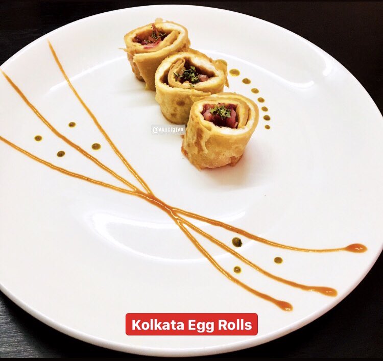 chefshivghosh's tweet photo. Prepared Kolkata style Egg Rolls after ages, adding Mustard gives an amazing flavour to it. Continental style plating #BreakfastStories #Aaugritaa #Foodie #Chef #Yummy #EggEolls #HomeCooking #HomePresentation #CrispyOutsideSoftInside #Rolls https://t.co/V0gvV6yM7P