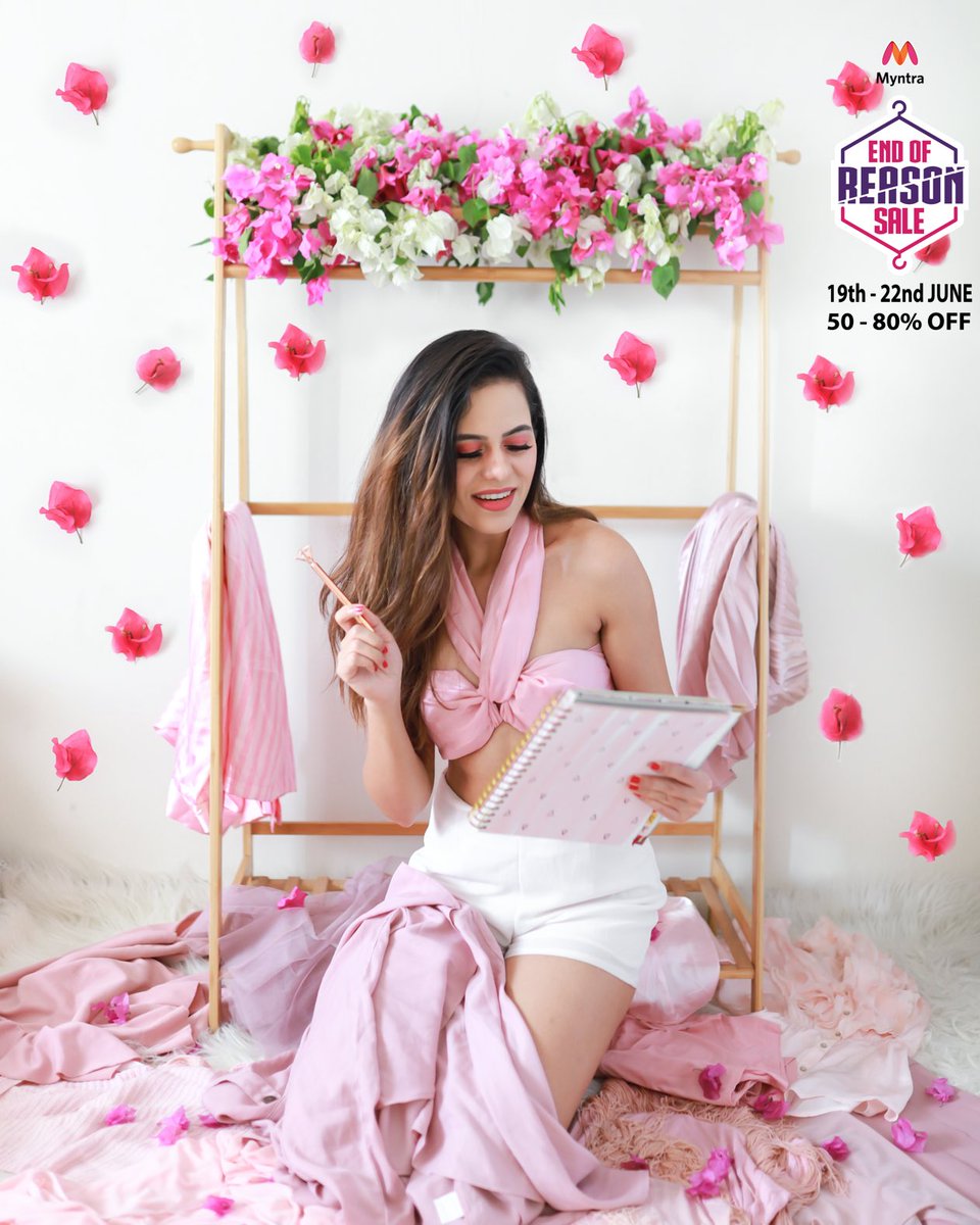 myntra's tweet photo. Are you ready with your wishlist for the Myntra End Of Reason Sale? Coming your way from the 19th-22nd June, from the safety of your home. All the brands you love will be at 50-80% Off.
https://t.co/qUINIcAiCJ
#MyntraEndOfReasonSale #IndiasBiggestFashionSale⁠
#MyntraEORSIsBack https://t.co/Y9ie6sAqgN