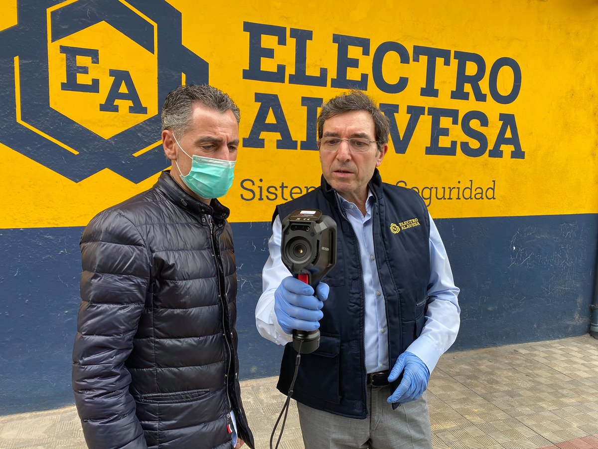 Electro_Alavesa's tweet photo. El día 10 abrimos nuestras puertas al programa Gaur Magazine de Radio Vitoria, que planteaba la pregunta "¿cuáles crees que van a ser las claves para salir de esta crisis?" Nuestra respuesta: compromiso, solidaridad e innovación: https://t.co/XHyhPSMpW3
@radio_vitoria
#euskadi https://t.co/RJyvVzoDSK