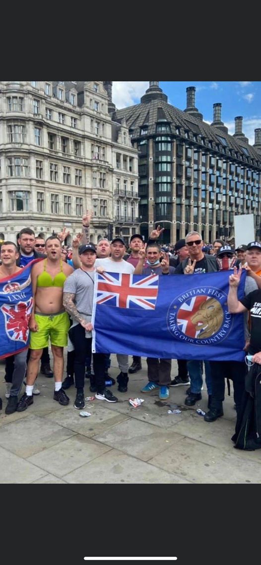 Dringster2's tweet image. WOW. Spellcheck &amp;amp; Tenna Lady urgently needed. Absolute bedwetters! Literally #BritainFirst #BritianFirst