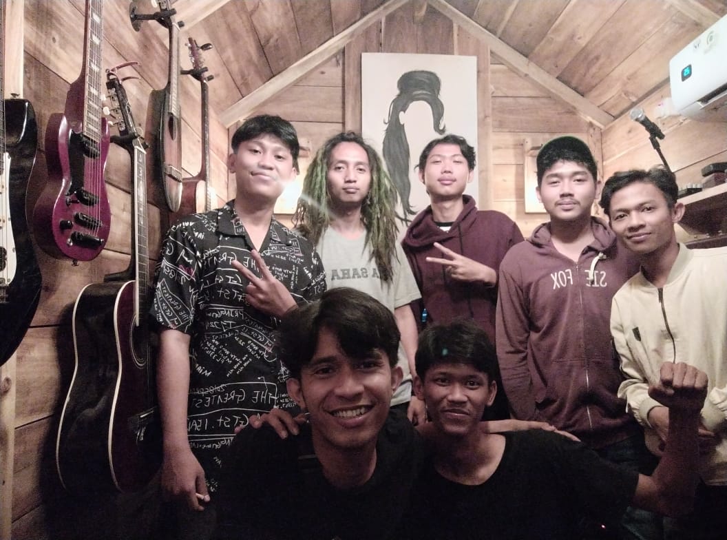 SW_PopPunk's tweet photo. Terimakasih Stromp Record 🤘 https://t.co/iqkSEeSrs5