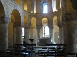 anne_obrien's tweet photo. #OnThisDay 12th June 1381 the gates of the Tower of London were opened to the rebels.  Sudbury, Archbishop of Canterbury, was holding Mass in the Chapel in the Tower.  He and Treasurer Hales were dragged out and executed on Tower Hill as 'evil counsellors' to Richard II. https://t.co/wBVf9GINxf
