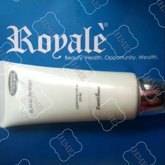 heyitsheide's tweet photo. I'm selling RBH Royale Blanc Parfait Lightening Lotion for ₱600. Get it on Shopee now! https://t.co/pxEpXWzQhV #ShopeePH https://t.co/fX9hn2557a