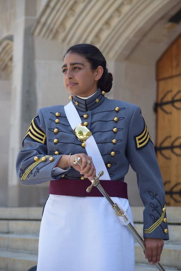 YSPN_AU's tweet photo. Congratulations to Second Lieutenant Anmol Narang on her graduation from the United States military academy, West Point. As the first observant Sikh to graduate from West Point, we admire her hard work and drive for excellence in achieving this milestone.https://t.co/SSI64UpVaW https://t.co/u6AIWybWv8