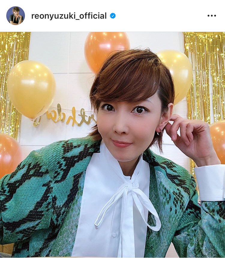 sumile637smile's tweet photo. 今日は
LINEライブで
ちえちゃんの
お誕生日のお祝いを㊗️
しました㊗️‼️‼️‼️㊗️
https://t.co/X7l5xBluZB

とーーーっても
幸せな時間となりました㊗️❣️❣️❣️❣️
すごーく楽しかったです😋
ケーキも一緒に食べれて
幸せ
㊗️❤️㊗️❤️㊗️❤️
#TheREON
#LINEライブ
#柚希礼音
#msgm
#msgm_tokyo
#mariablackjp https://t.co/ESMFPs3N3Z