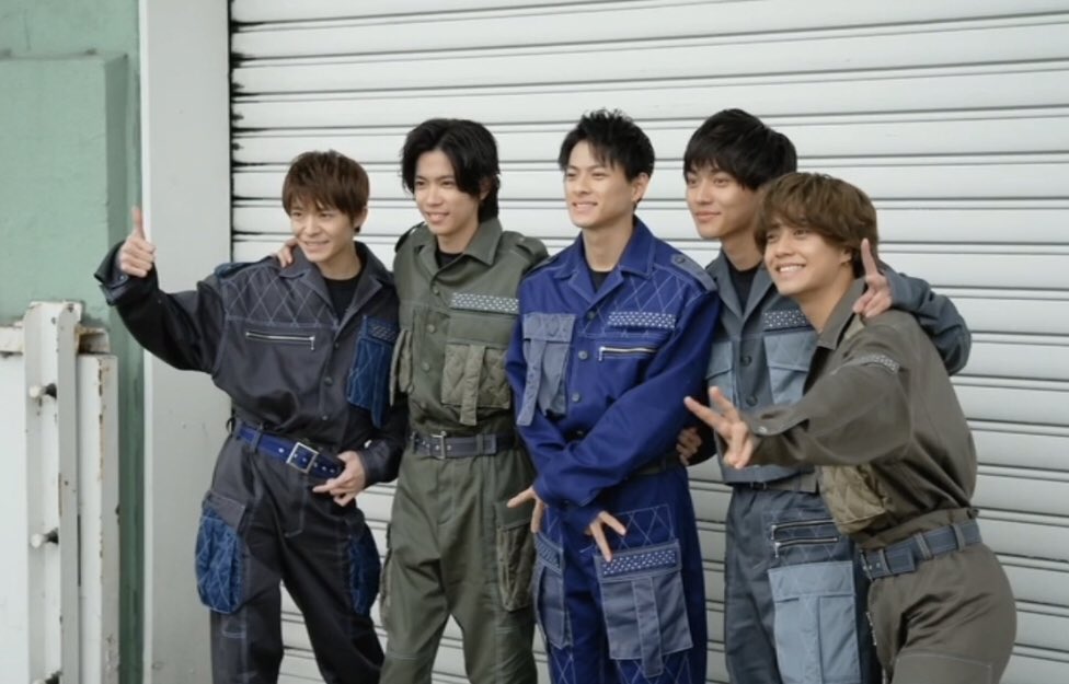 melancholy_6s's tweet photo. Mazy Night 🎬

オリコン1位：15,736枚
推定累計：506,120枚

ハーフミリオン突破おめでとう😭❕

#KingandPrince https://t.co/ejNcximK8s
