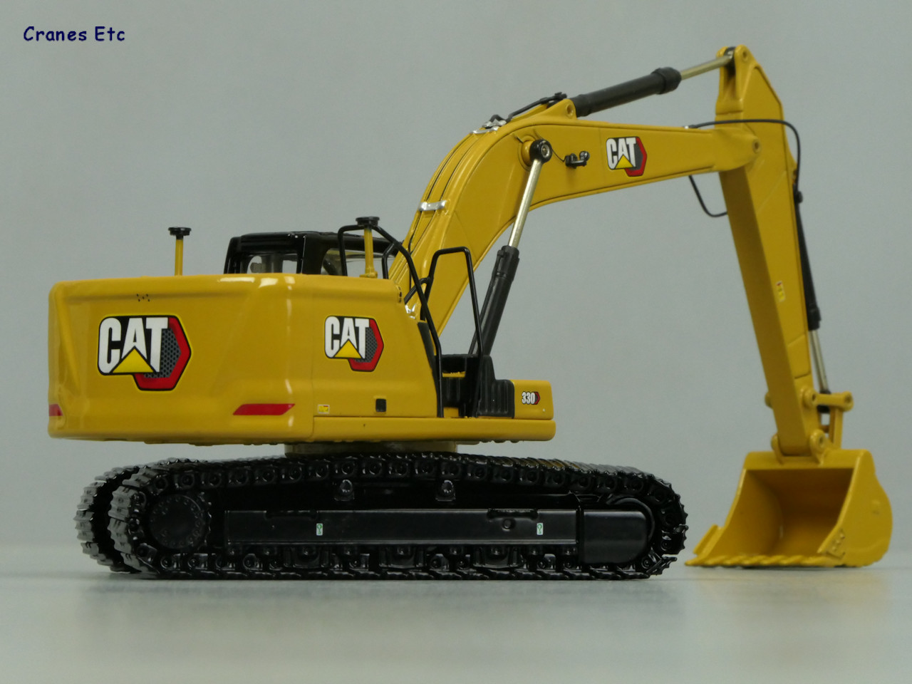 Cranes Etc Caterpillar 330 T Co Puvkd91egk Diecast Caterpillarinc