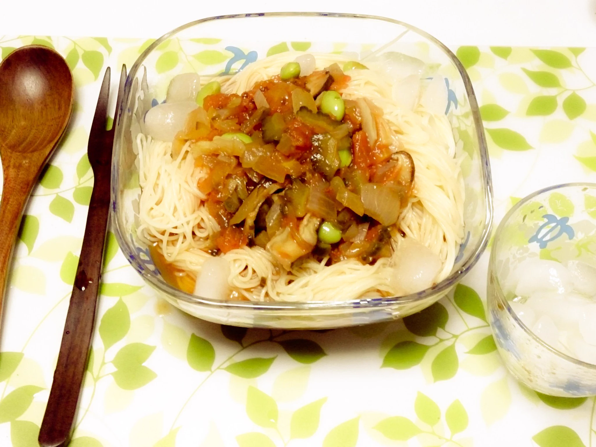 @Somelu01 以前、極細パスタで和風ガスパチョスパを作った事がありますが、この麺なら至高の一品に仕上がりそう♪ 