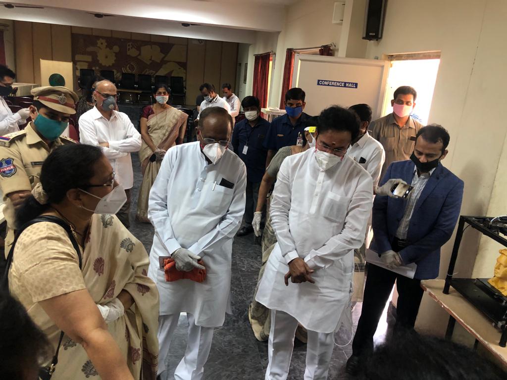 drlaxmanbjp's tweet photo. Participated in the Launch of #startups of #COVID19 products at ALEAP industrial estate which was inaugurated by MoS Home Affairs Sri @kishanreddybjp Ji. https://t.co/PmGnFqERSV