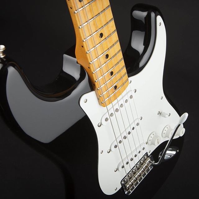World Guitars tweet media
