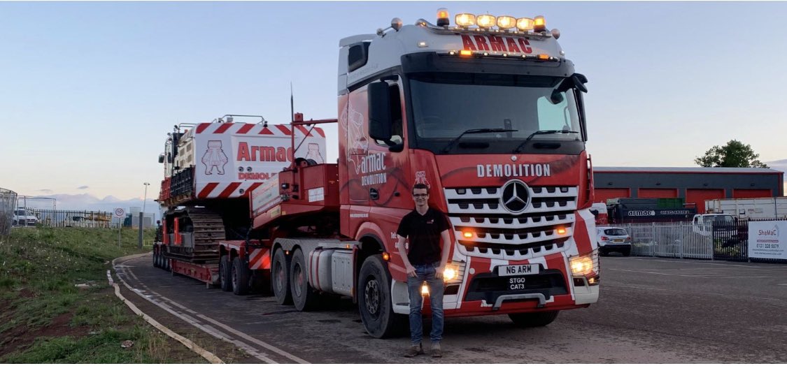 ArmacGroup's tweet image. Low loaders -Our yard A45/jct 6  M42 , Bham airport ,  we allow low loaders to park in yard overnight/weekends , use showers/toilets/kitchen - we also have lent our MOT van so drivers can go home for the weekend, because we care ,#pullingtogether cranage,bowlers,se heavy,&amp;amp;more