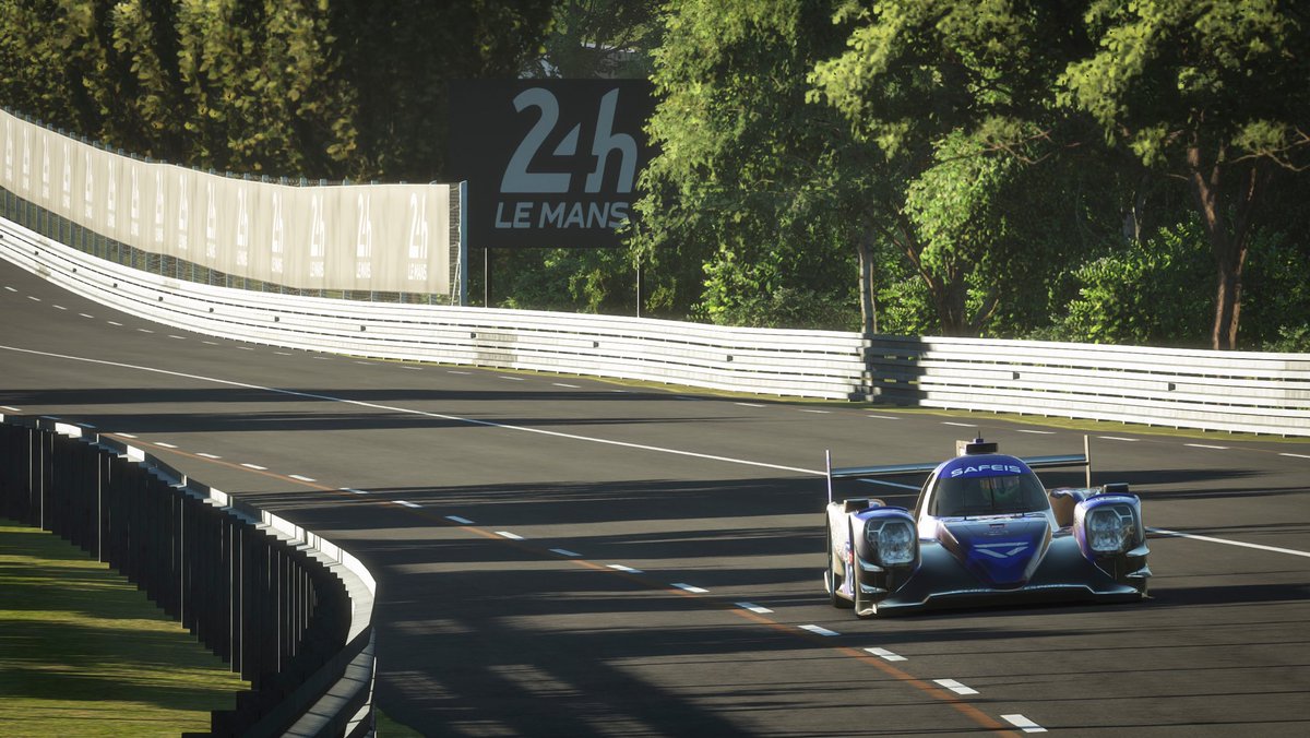 JeanEricVergne's tweet photo. Hour 21 - P4 @Veloce_Isaac21 
@veloce_esports @24heuresdumans 

https://t.co/ZaEsfulJSe

#LeMans24Virtual #LeMans24 #VeloceEsports #JEV24 #RSSimulation #DSAutomobiles #BOSS #TagHeuer https://t.co/hezZNBumyj