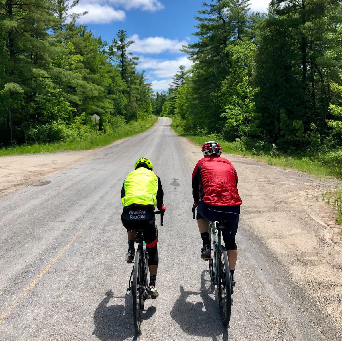 ChazGorman's tweet photo. Beauty day out around California loop with #Nine2FivePro group. #cycling #gravel #gravelcup #ottbike #diygravel https://t.co/z7JBi1g8u4