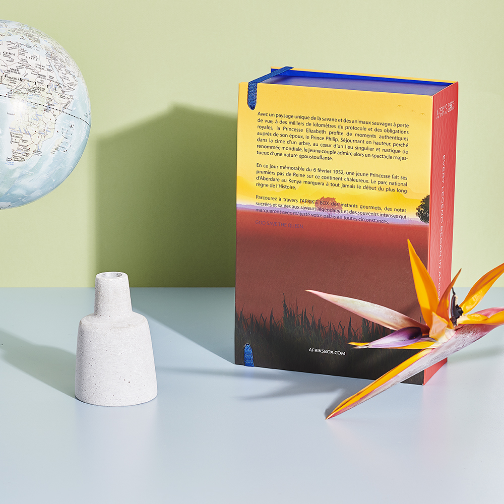 AfriksBox's tweet image. Comme un livre, AFRIK'S BOX vous invite à découvrir une présentation de l'histoire en quatrième de couverture.

Découvrez notre première édition EVERY LEGEND BEGAN IN AFRICA sur afriksbox.com

Bientôt disponible !

#coffretcadeau #histoire #Afrique #decouverte #livre