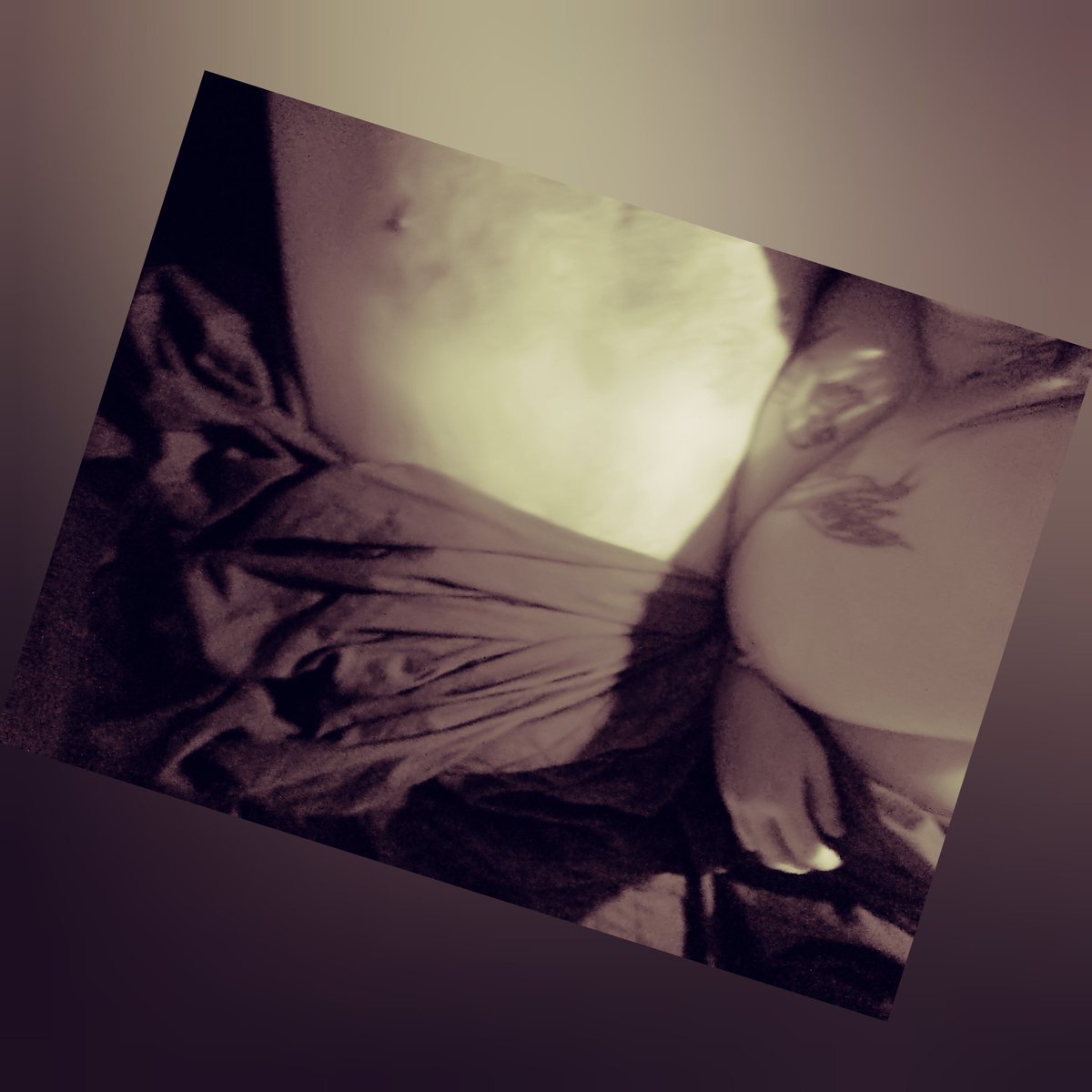 JustMyFeet4's tweet photo. Lets just stay naked in bed all day.....
Happy Sunday! @JustAGuy_1358
#sinfulsunday
#sexysunday
#sensualsunday
#justmyfeet
#titty
#nipples
#boobs https://t.co/AVbttPLiYa