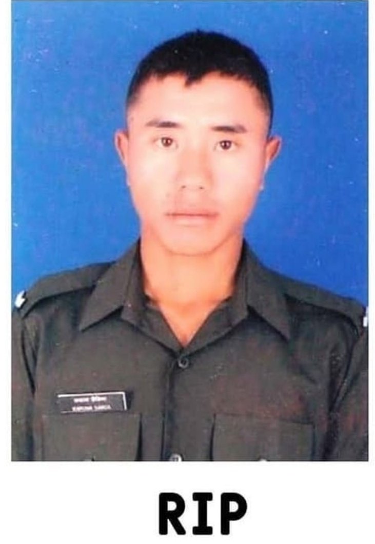 S0HELLL's tweet image. #SushantSinghRajput was a celebrity  and he committed suicide so he is trending everywhere 
But Our soldier lungamui abonmei   lost his life during a ceasefire today in poonch (j&amp;amp;k) But no one even knows about it😶💔