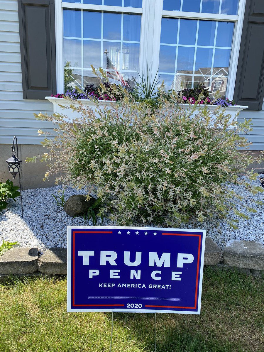 prncs523's tweet photo. Happy Birthday @realDonaldTrump !!! 🥳 https://t.co/VDAYhconZZ