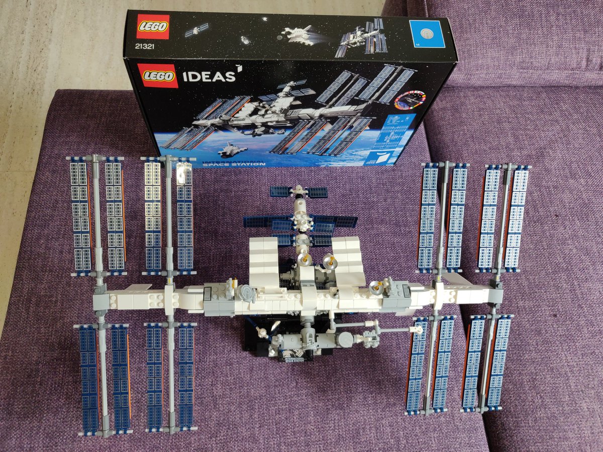 imagdoc's tweet photo. Euston you are cleared for takeoff. Was fun building the international space station. Its amazing how much detail lego keeps in design. https://t.co/imuGPtz84b
