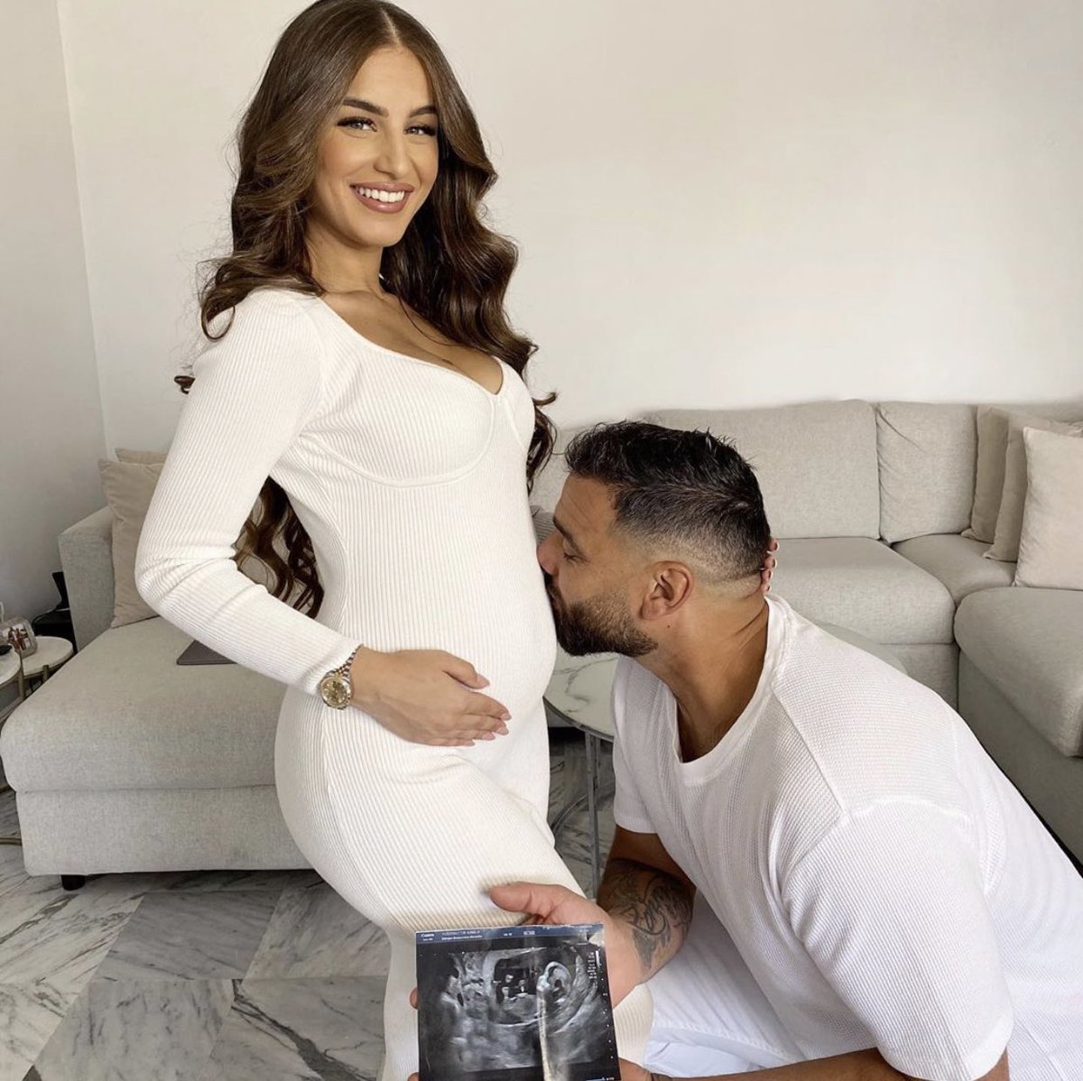 GossipRoomOff's tweet photo. Félicitations à Kamila et Noré qui attendent leur premier enfant 💞 https://t.co/CT60ZFkGM5